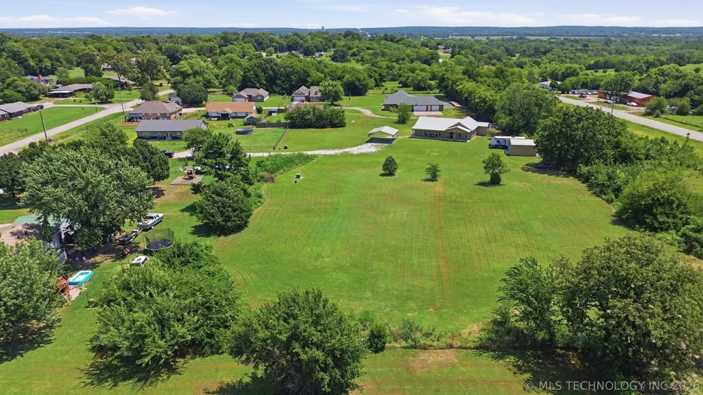 1102 W Main Street Beggs, OK 74421