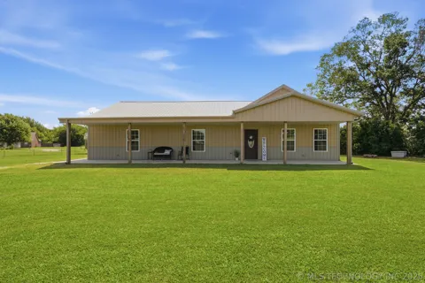 1102 W Main Street