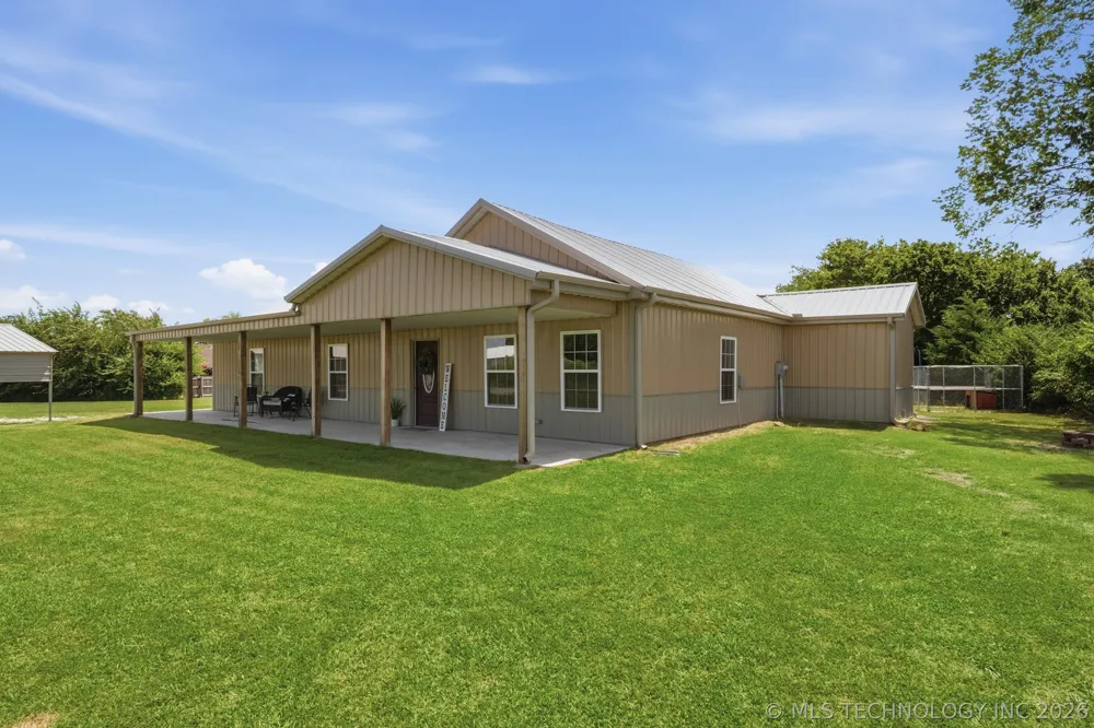 1102 W Main Street Beggs, OK 74421