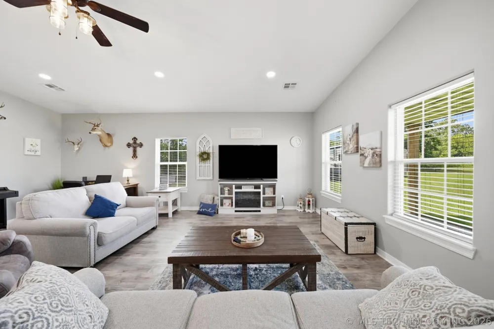 1102 W Main Street Beggs, OK 74421
