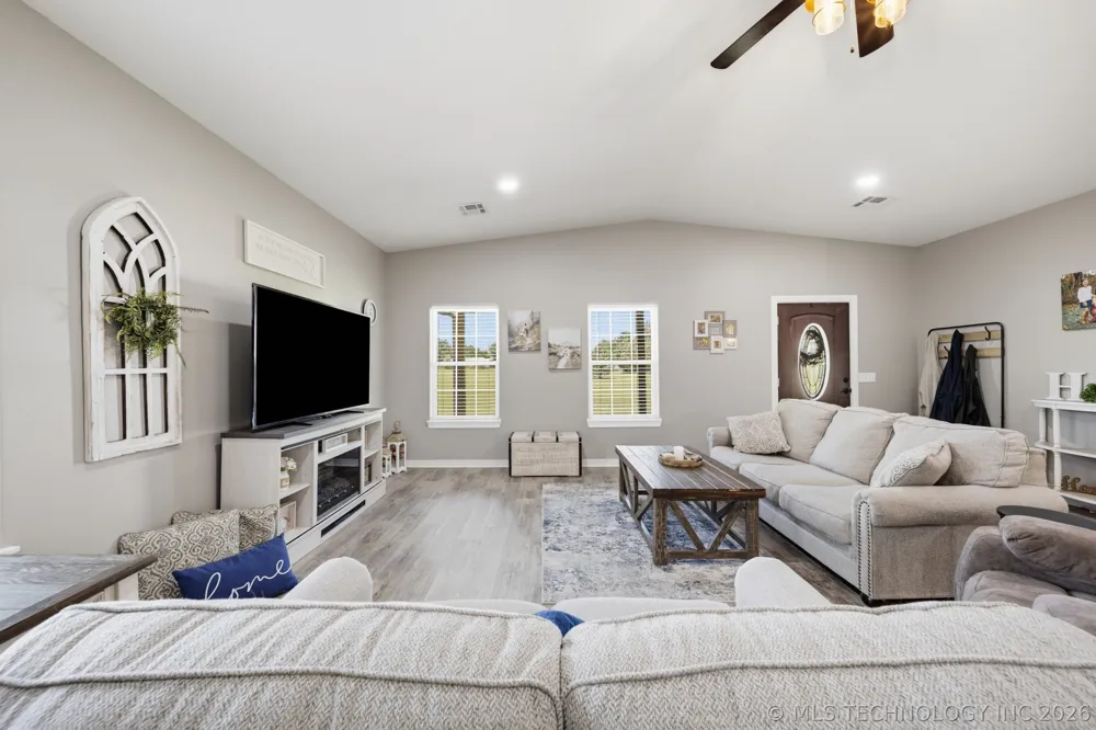 1102 W Main Street Beggs, OK 74421