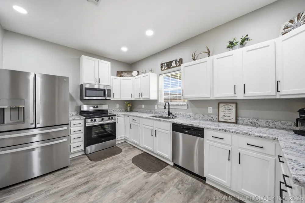 1102 W Main Street Beggs, OK 74421