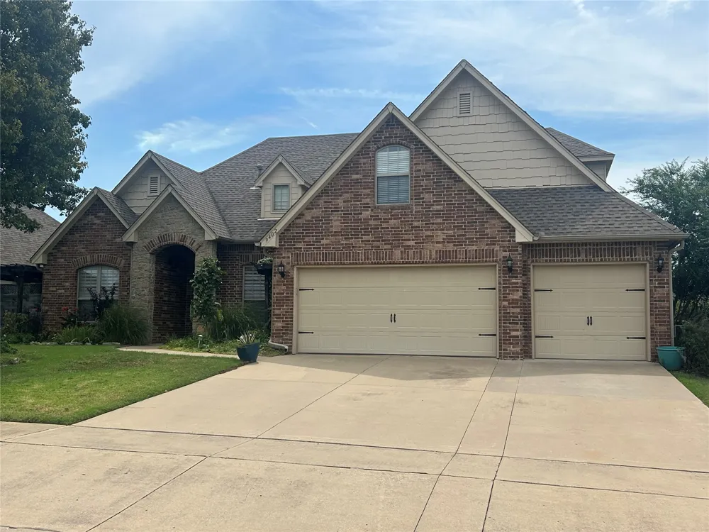 9402 95th East EastPlace Owasso, OK 74055