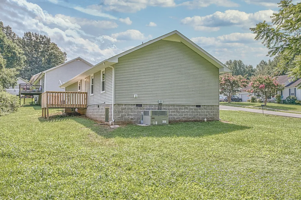 500 Forrest Cove Ln Cookeville, TN 38501