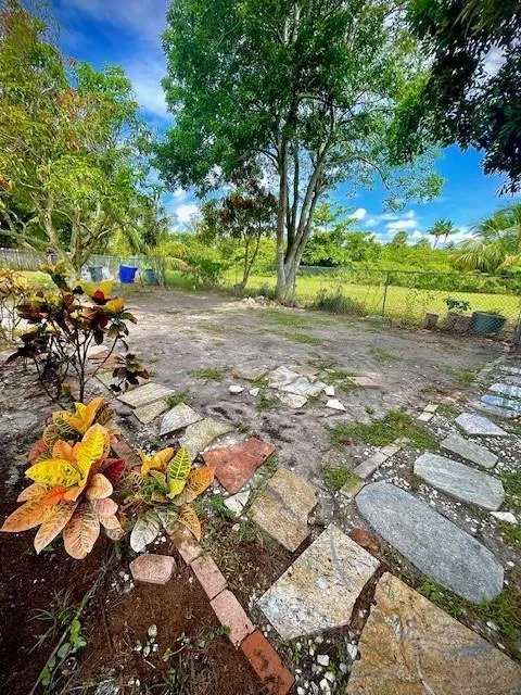 121 NW 7TH COURT Deerfield Beach, FL 33441