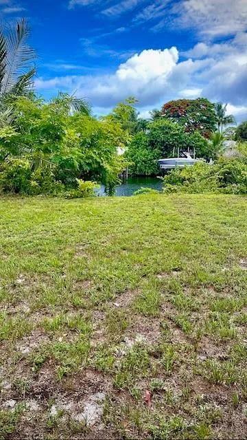 121 NW 7TH COURT Deerfield Beach, FL 33441
