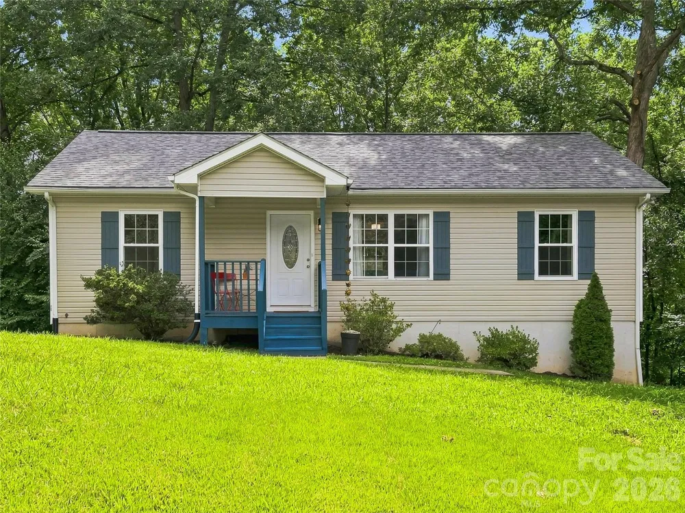 1019 Mountain Drive Candler, NC 28715