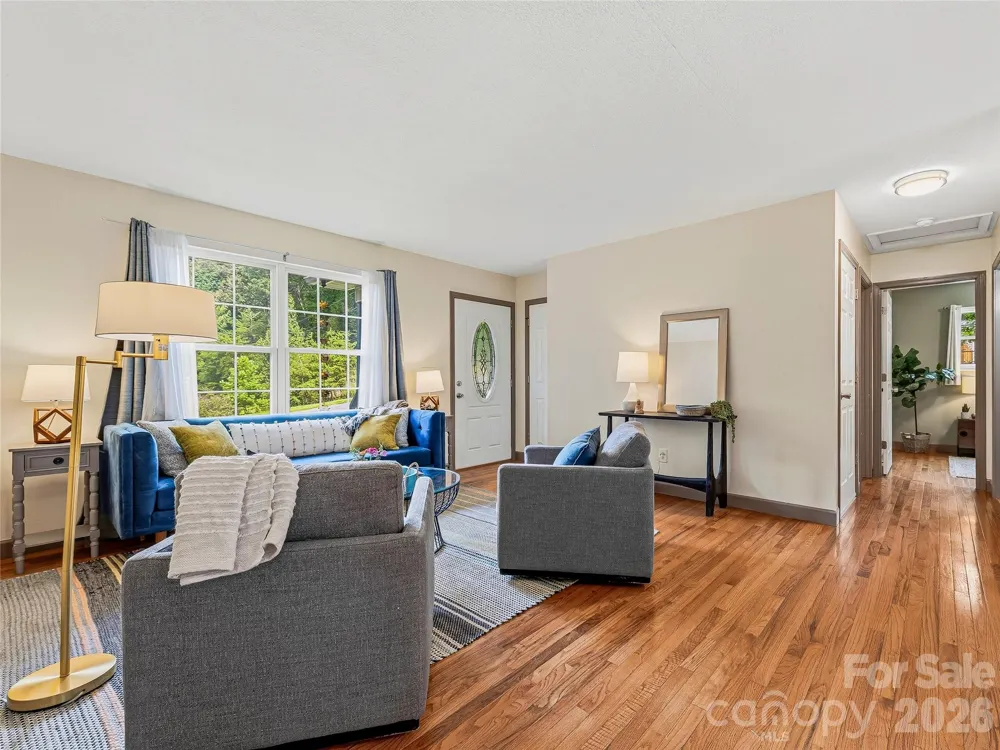 1019 Mountain Drive Candler, NC 28715