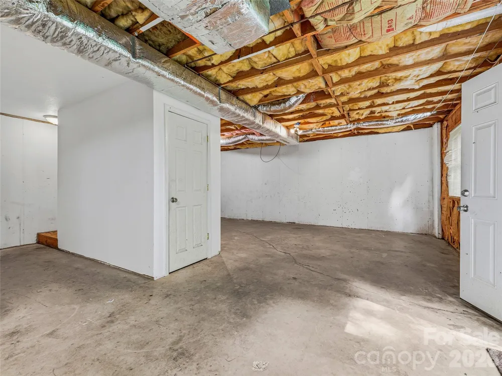 1019 Mountain Drive Candler, NC 28715