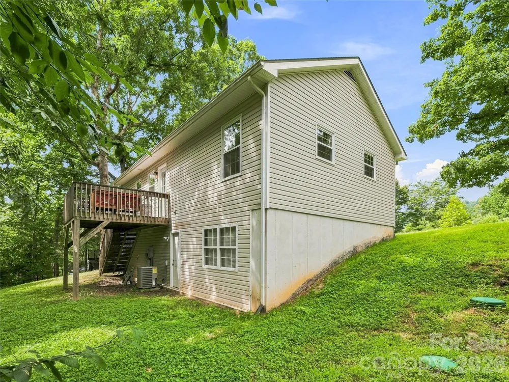 1019 Mountain Drive Candler, NC 28715