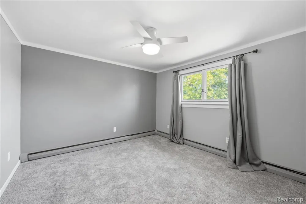 1888 Squaw Lagoon Drive Oxford Charter Township, MI 48371