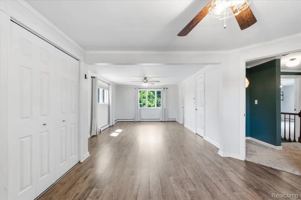 1888 Squaw Lagoon Drive Oxford Charter Township, MI 48371