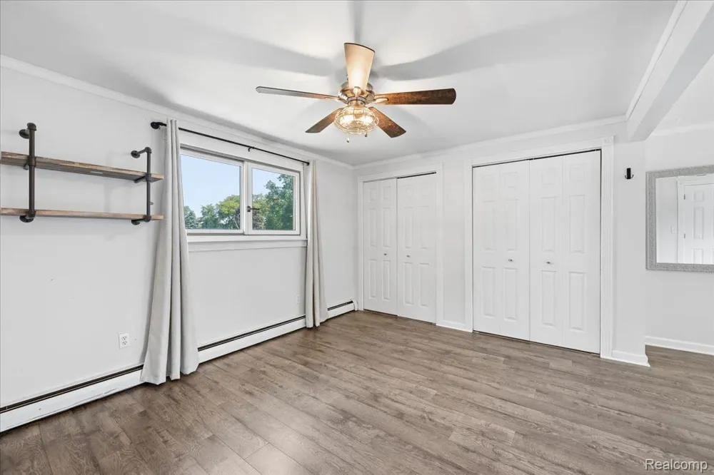 1888 Squaw Lagoon Drive Oxford Charter Township, MI 48371