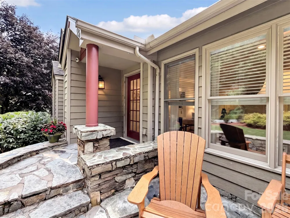 936 Little Mountain Road Waynesville, NC 28786