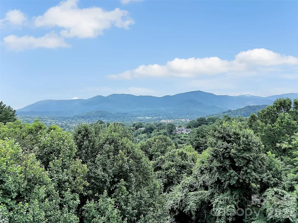 936 Little Mountain Road Waynesville, NC 28786