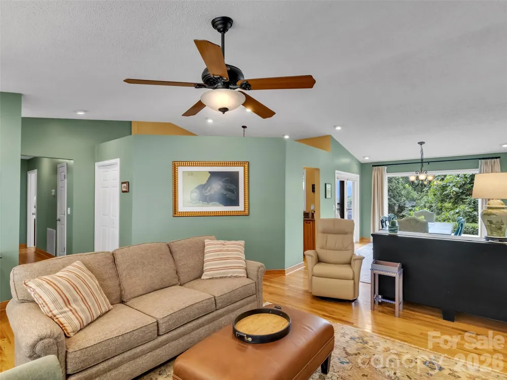 936 Little Mountain Road Waynesville, NC 28786
