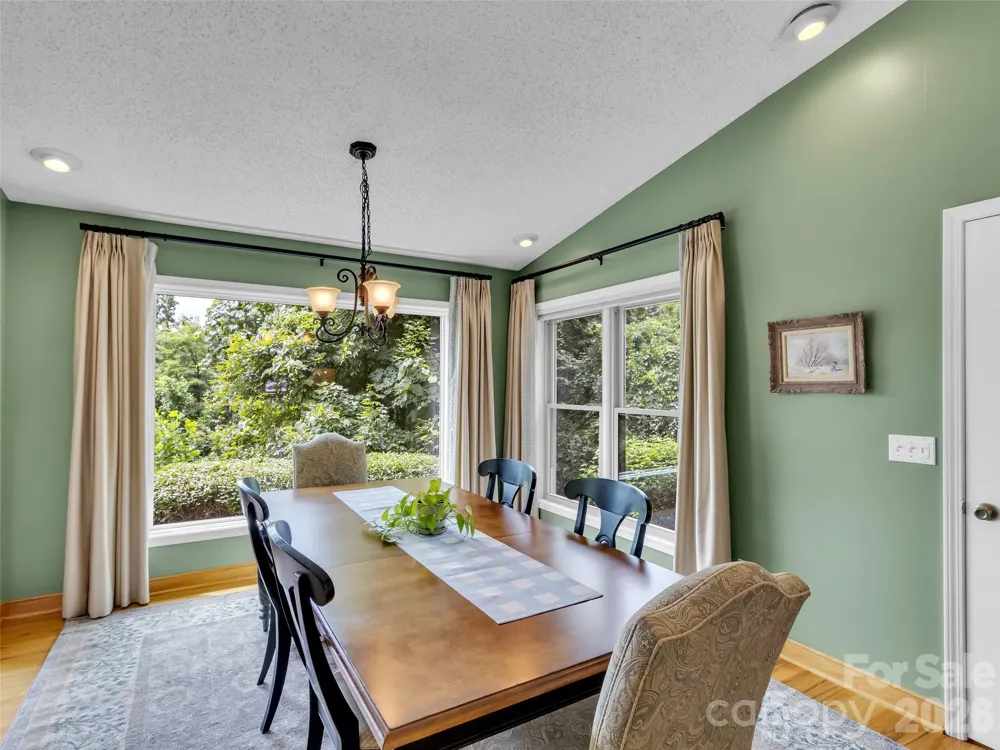 936 Little Mountain Road Waynesville, NC 28786