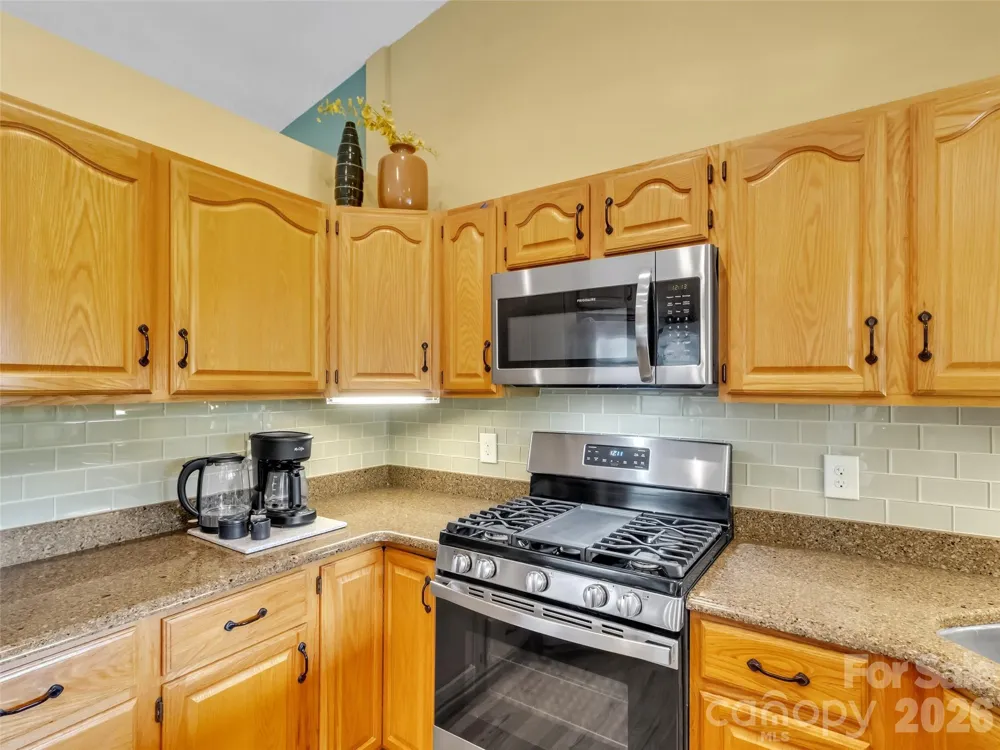 936 Little Mountain Road Waynesville, NC 28786