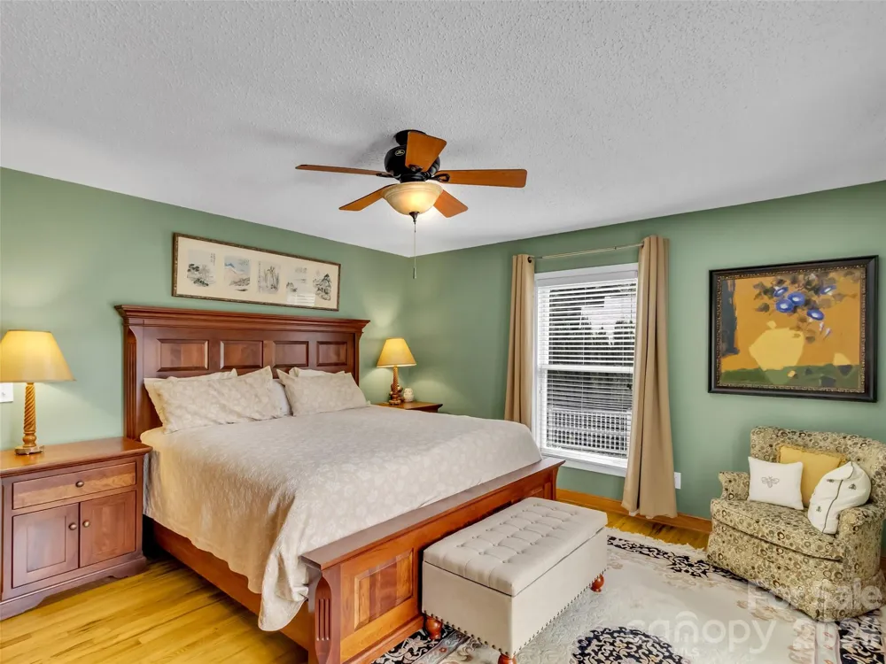 936 Little Mountain Road Waynesville, NC 28786