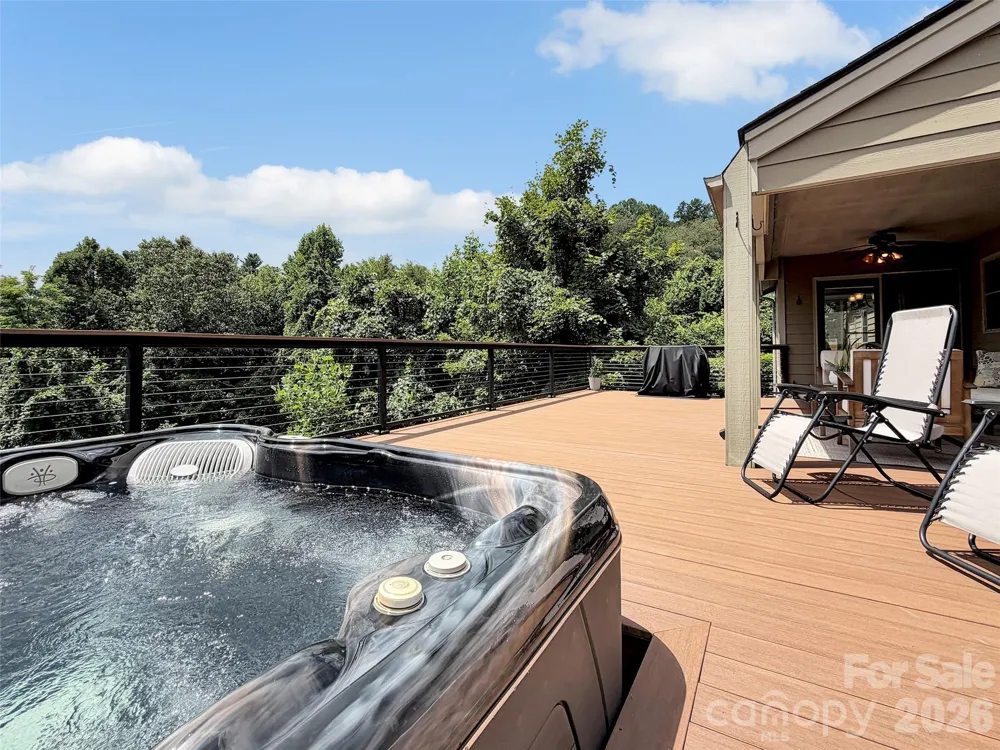 936 Little Mountain Road Waynesville, NC 28786
