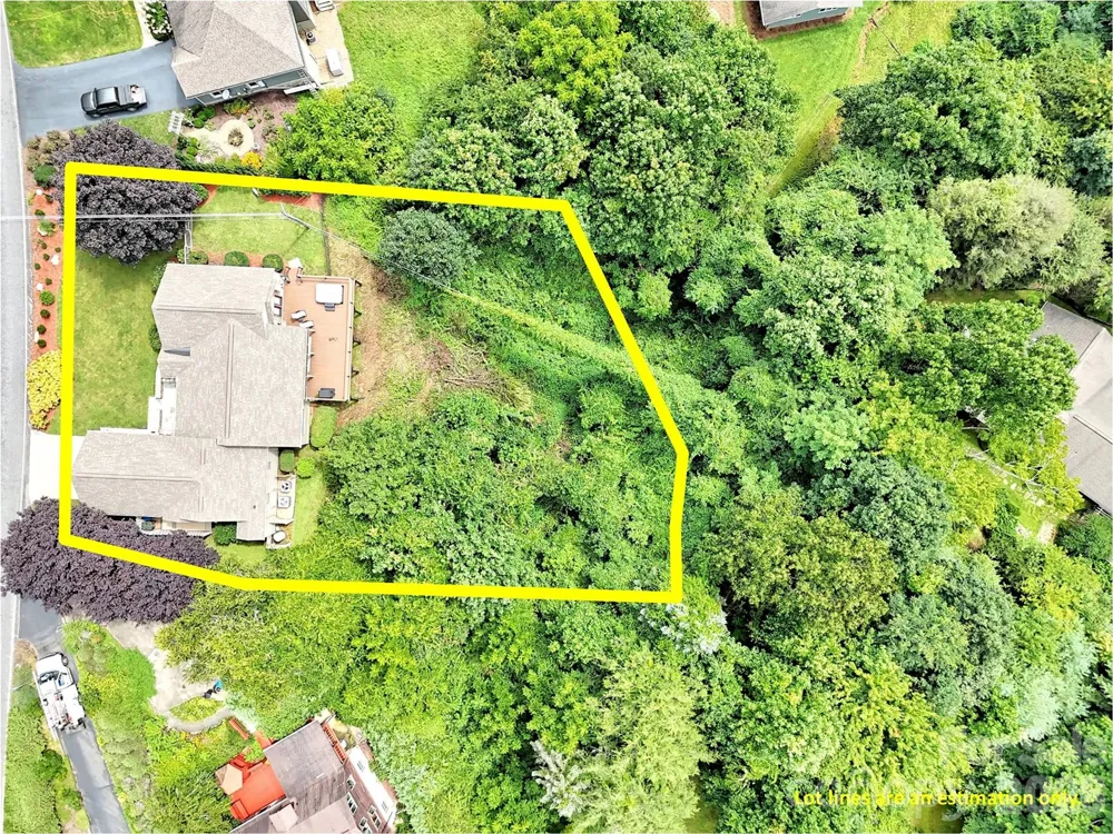 936 Little Mountain Road Waynesville, NC 28786