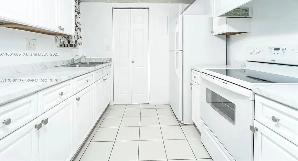 576 NW 114th Ave #203 Sweetwater, FL 33172