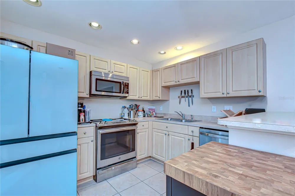 24640 SIENA DRIVE Lutz, FL 33559