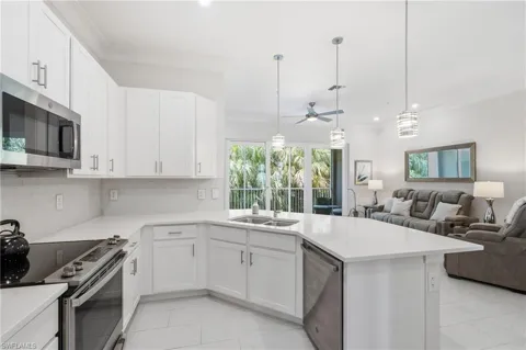 238 Indies Drive E #201