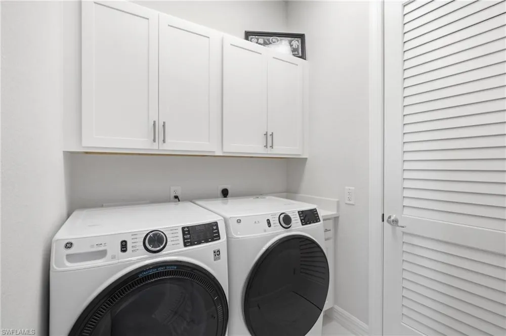 238 Indies Drive E #201 Naples, FL 34114