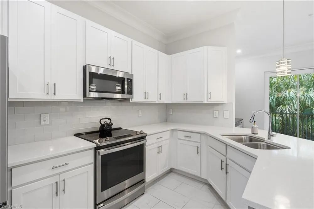 238 Indies Drive E #201 Naples, FL 34114