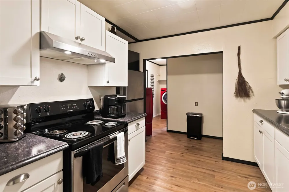 502 17th Avenue Longview, WA 98632
