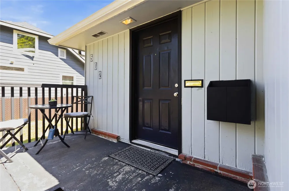 502 17th Avenue Longview, WA 98632