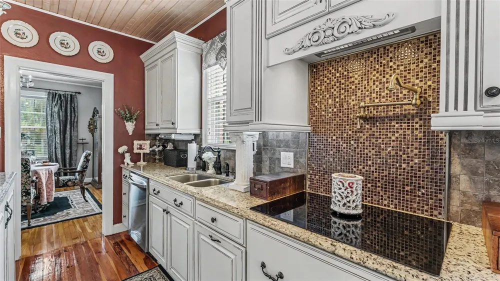 212 KENWITH ROAD Lakeland, FL 33803