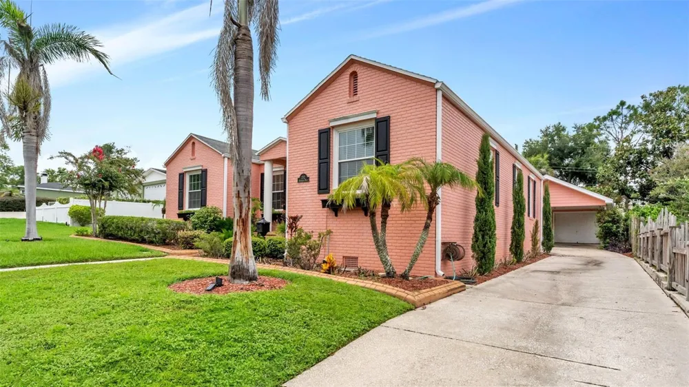 212 KENWITH ROAD Lakeland, FL 33803