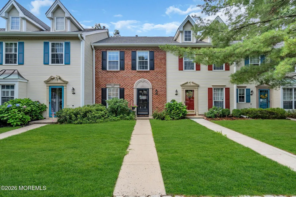 8 Preakness Court Tinton Falls, NJ 07724
