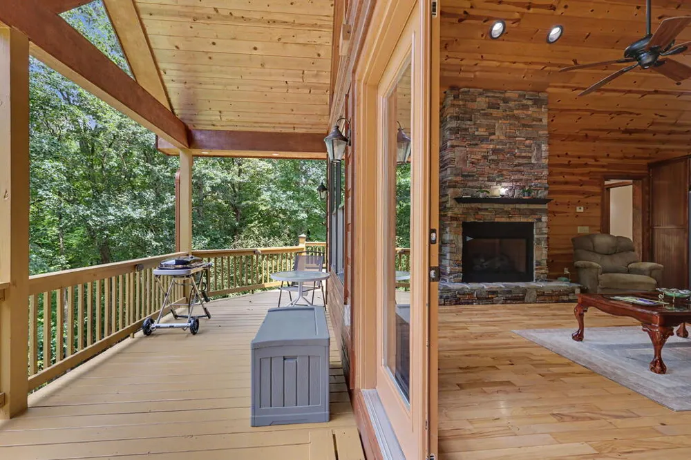210 Majestic Drive Hayesville, NC 28904