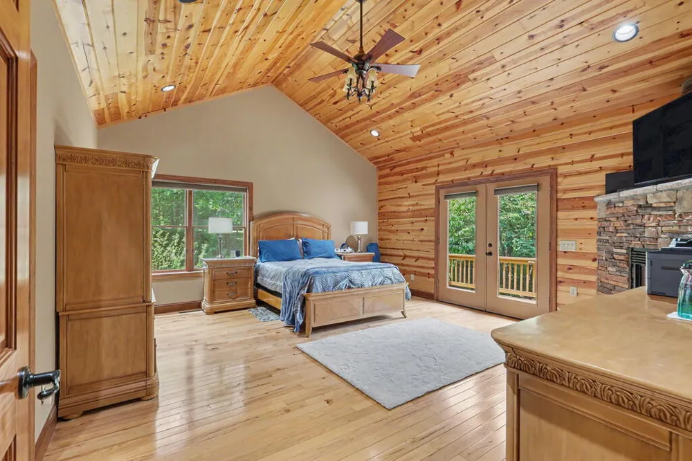 210 Majestic Drive Hayesville, NC 28904
