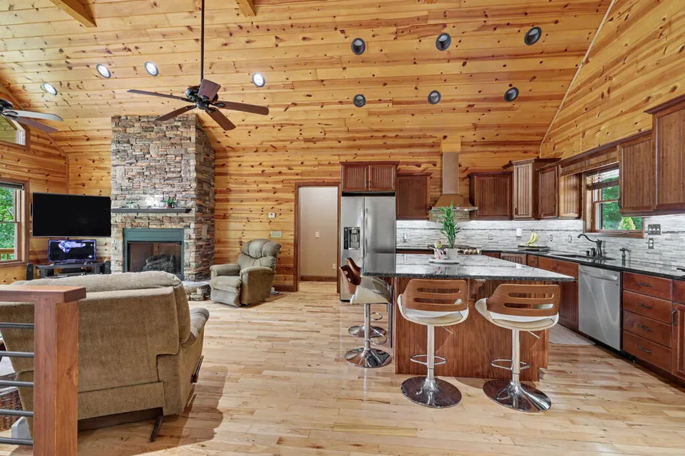 210 Majestic Drive Hayesville, NC 28904