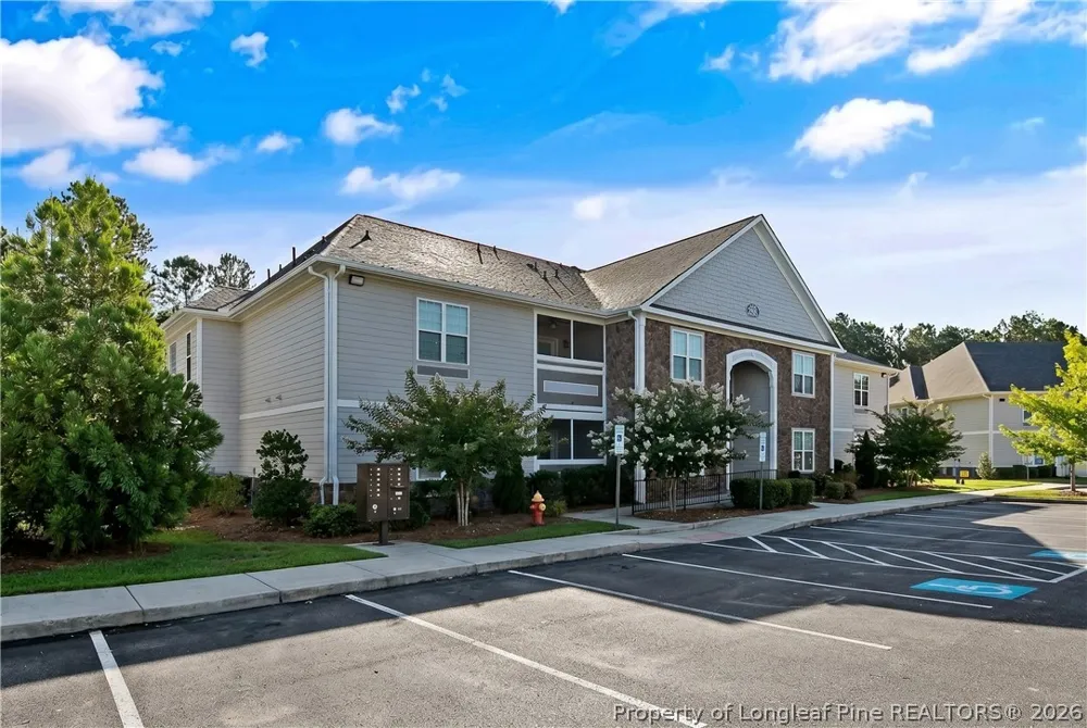 288 Gallery Drive #204 Spring Lake, NC 28390