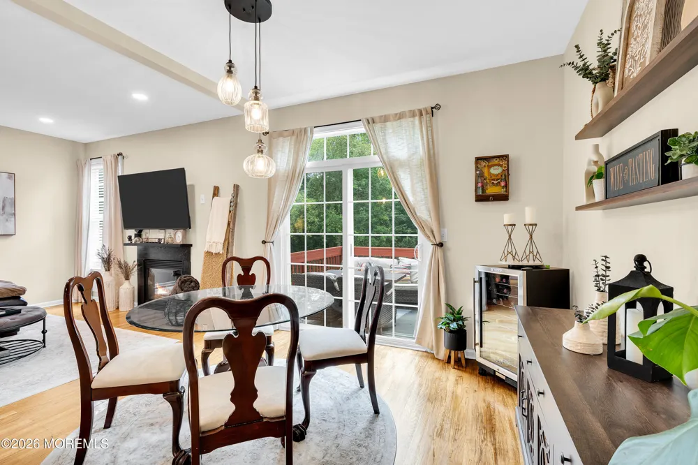 18 Frost Lane East Windsor, NJ 08520