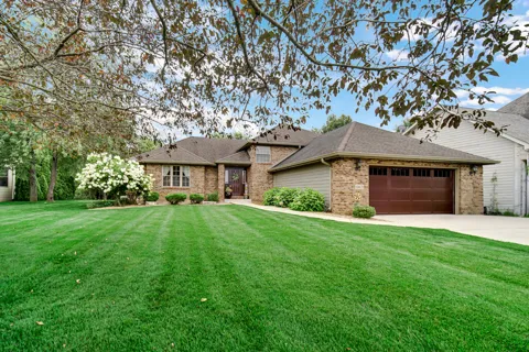 10621 Erie Drive