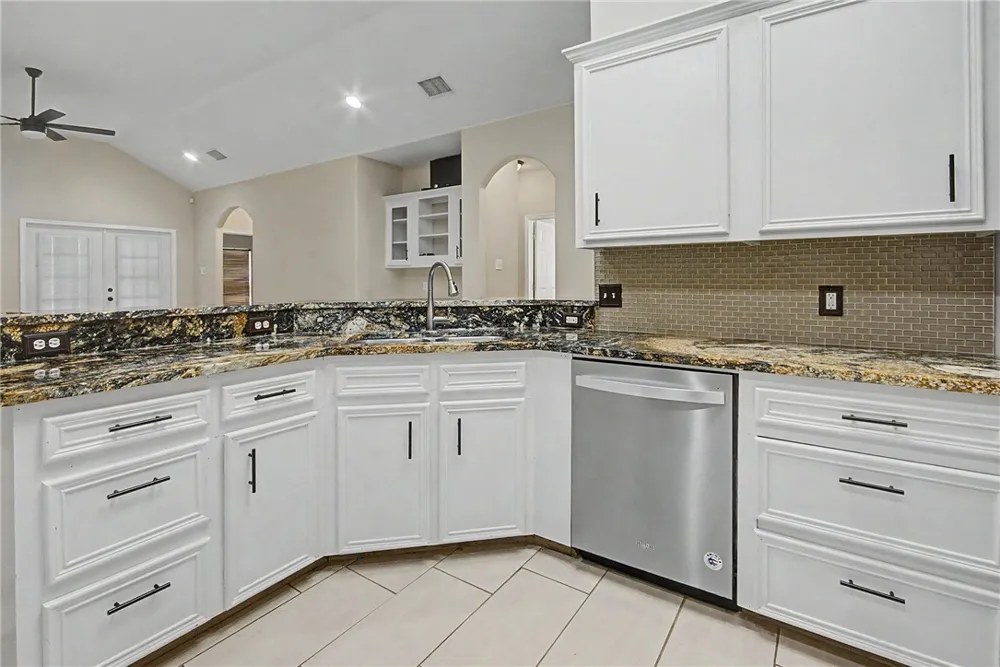 2529 Windrose Drive Corpus Christi, TX 78414