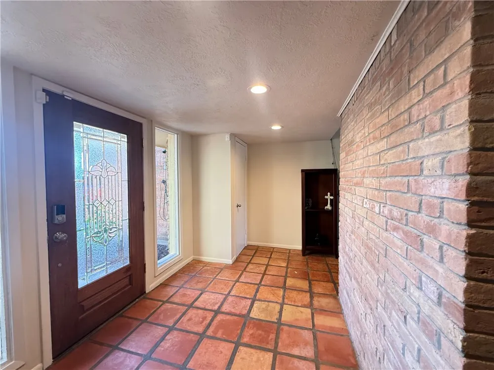 907 Hercules Drive E Bishop, TX 78343