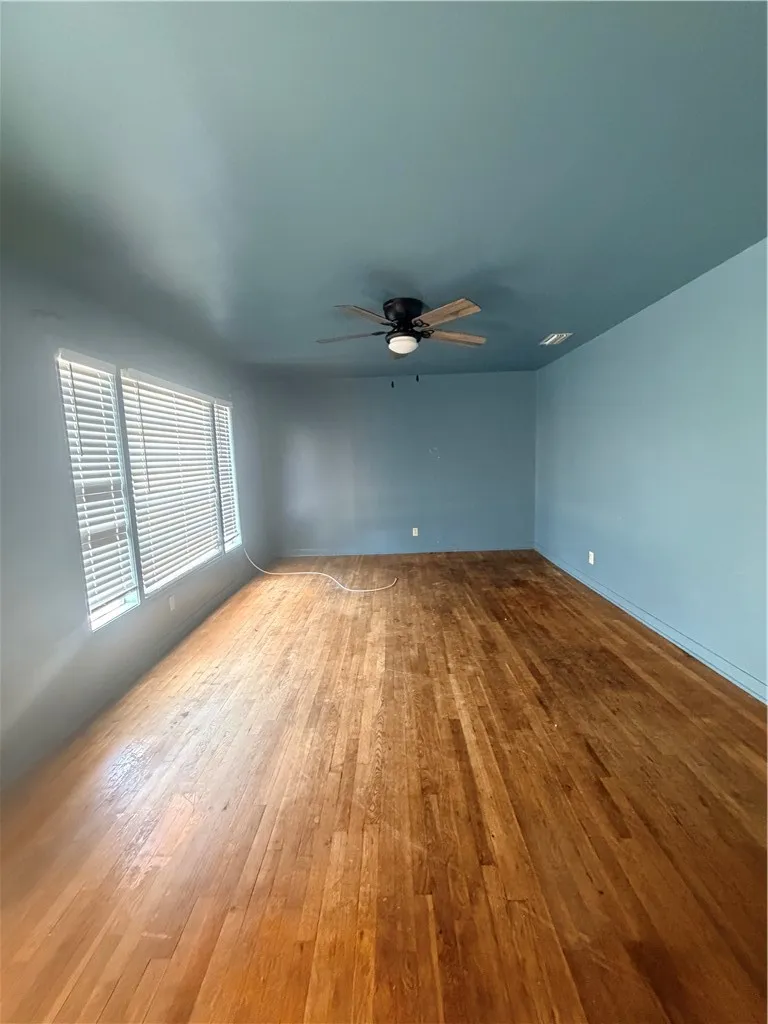 809 Loma Street Alice, TX 78332