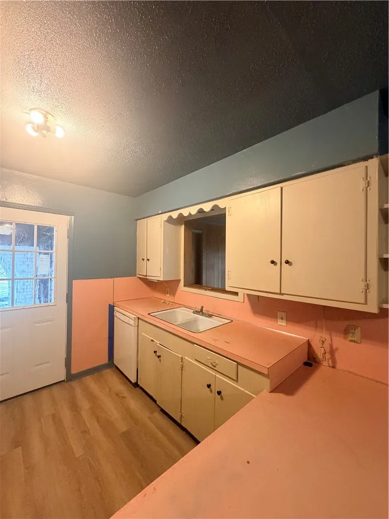 809 Loma Street Alice, TX 78332