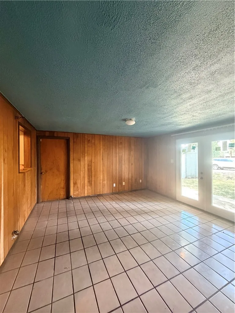 809 Loma Street Alice, TX 78332