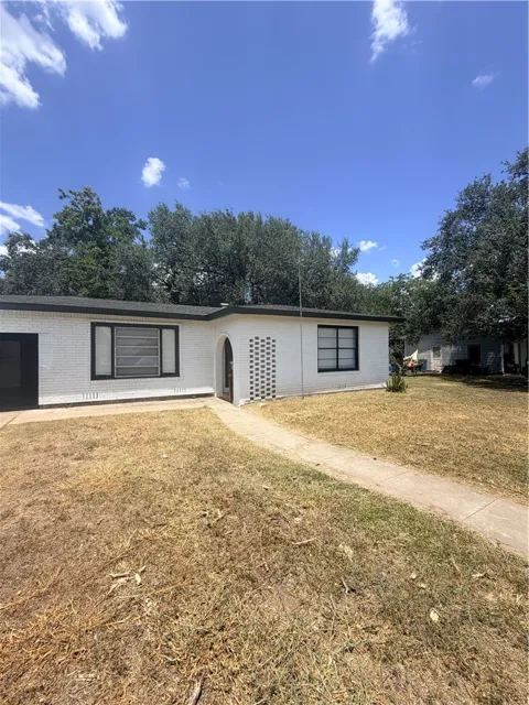 809 Loma Street