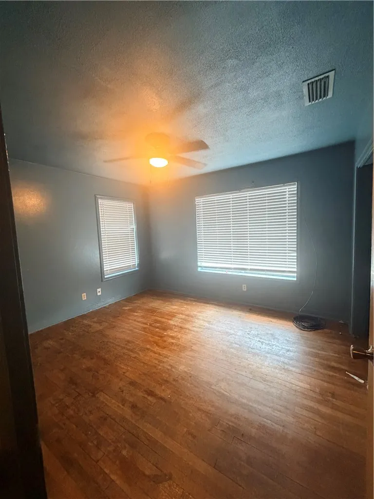 809 Loma Street Alice, TX 78332