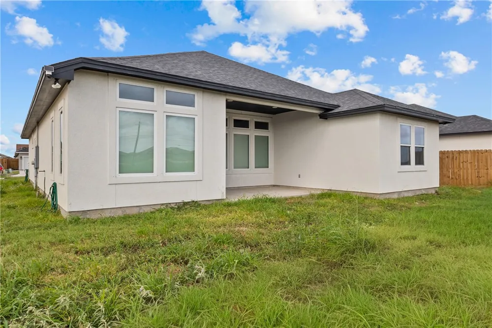 7721 Nadia Drive Corpus Christi, TX 78414