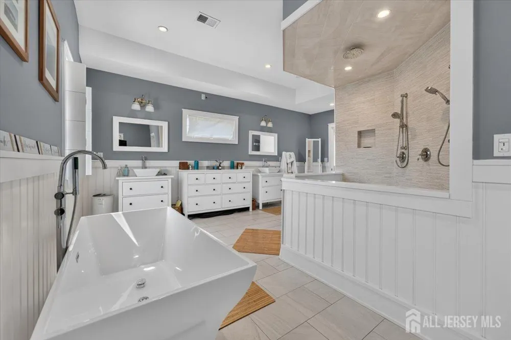 1639 Bay Boulevard Ortley Beach, NJ 08751